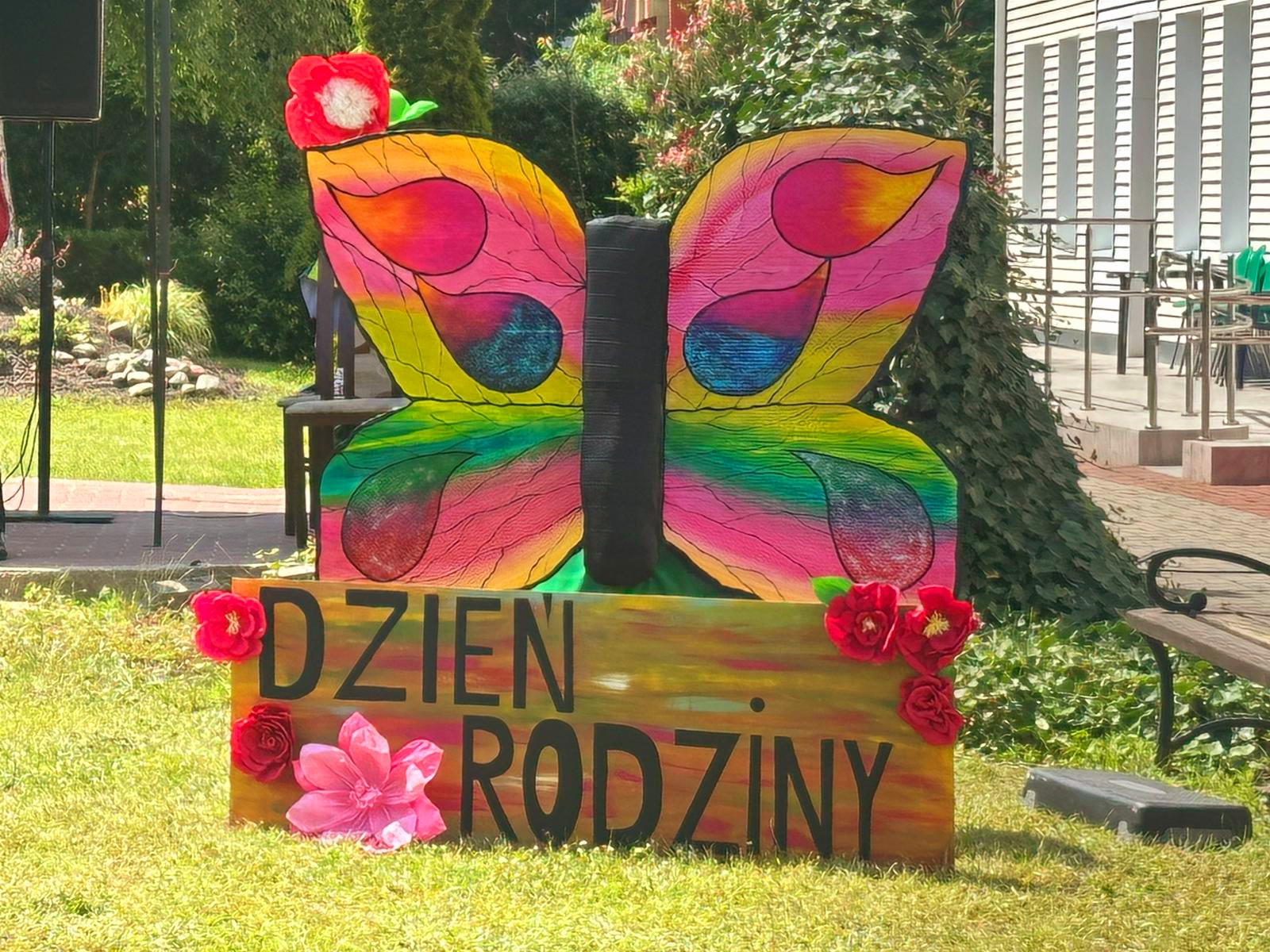 Ilustracja wprowadzenia: Piknik w Powiatowym Środowiskowym Domu Samopomocy